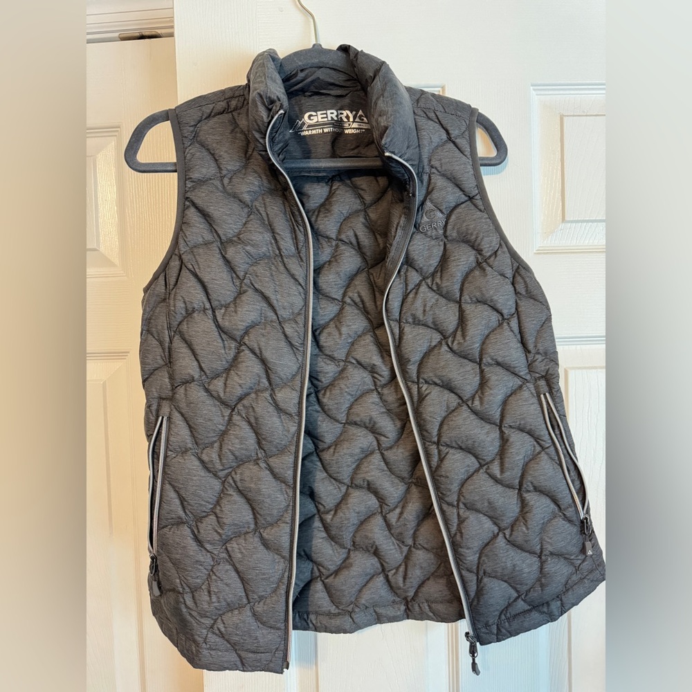 Gerry Weber Quilted Sleeveless Puffer Vest in Charcoal